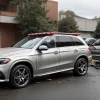 В Германии Audi взлетел над стеной и приземлился на два "Мерседеса", как в "Тетрисе"