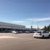 Подросток на BMX сбил припаркованное авто на парковке в Усларе и скрылся