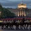 Король Карл III отметил день рождения парадом Trooping the Colour: минута молчания в память о жертвах трагедии