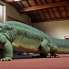 В спортзале школы началась паника: 1,5-метровый варан ворвался во время соревнований