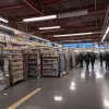 Дважды отпустили, но он вернулся: в Германии вор трижды ограбил магазин за день и напал на охранника