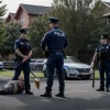 В Германии мужчина угрожал полиции топором во время соседского конфликта