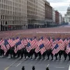 Протесты против Трампа в его день рождения: тысячи вышли на улицы на фоне военного парада