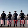Протесты в США: Сотни тысяч вышли против Трампа в его день рождения под лозунгом "No Kings"