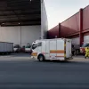 Инцидент в центре DHL в Германии: неизвестное вещество в посылке отправило сотрудников в больницу