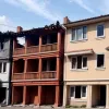 Пожар в Леннештадте: Техника уничтожила квартиру, жильцы спасены