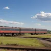 ЧП в Германии: Поезд врезался в застрявший на переезде грузовик, есть пострадавшие