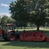 В Бонне рабочий оказался зажат под трактором: на помощь пришли коллеги и прохожие