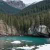 Природная аномалия в Германии: Снег и лед в 35-градусную жару