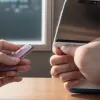 Наш дом как колл-центр: Как дочь-подросток не расстается с телефоном