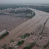 Мощные ливни и тайфун «Вутип»: Юг Китая ушел под воду, десятки тысяч эвакуированы