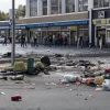 В супермаркете Германии мужчина устроил дебош: угрозы, оскорбления и погоня на парковке