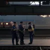 Полицейский и прохожие спасли женщину на вокзале Кельна