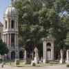 Мужчина устроил серию погромов в Саарбрюккене: бросал камни, повредил авто и туалет
