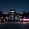 Полиция Берлина отпустила автобус активистов, сорвавший интервью Алис Вайдель на ARD