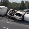 Жуткое ДТП в Оклахоме: Легковушка на полной скорости врезалась в фуру на трассе