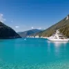 Пэрис Хилтон с семьей отдыхает на роскошной яхте в Европе