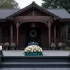 Вдова Диого Жоты простилась с мужем, опираясь на гроб во время трогательной церемонии