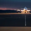 Паника в аэропорту Пальма-де-Мальорка: Пассажиры Ryanair выпрыгивали из самолета из-за ложной тревоги, 18 пострадавших