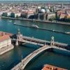 Берлинская Шпрее стала местом массового купания, несмотря на столетний запрет