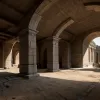 Под кафе-мороженым в Гданьске обнаружено загадочное рыцарское захоронение XIII-XIV века: "Ланселот из Данцига"
