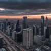 Киев заявляет о рекордном российском ударе дронами: в столице зафиксированы попадания