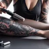 Искусство без границ: Слепой тату-мастер Игорь создает уникальные шедевры